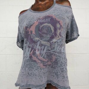 We The Free East to West “Fly By Tour” Deconstructed Graphic Top | Size M